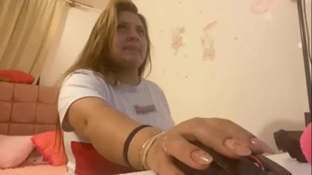 Image 6 of victoria_lehee Stream on Chaturbate on 1 month ago