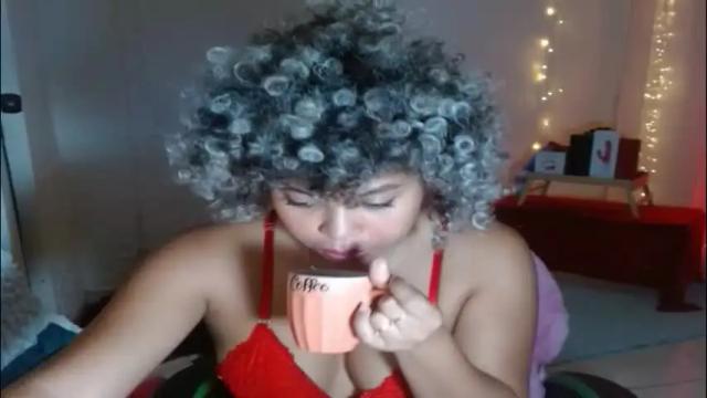 Image 4 of victoria_miler Stream on Chaturbate on 27 days ago