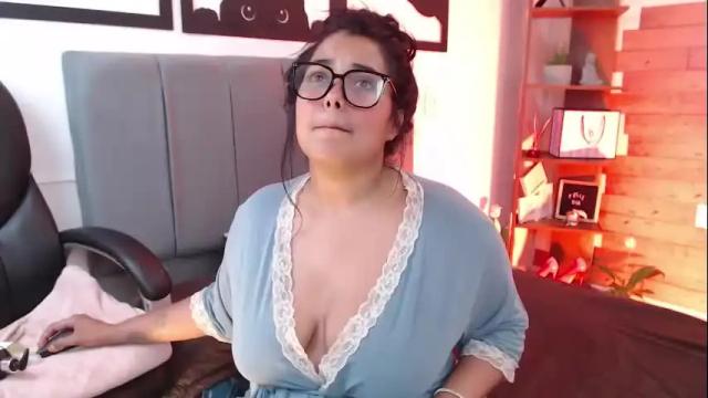 Image 2 of victoria_monteroo Stream on Chaturbate on 1 month ago