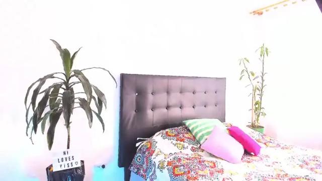 Image 12 of victoria_purple Stream on Chaturbate on 15 months ago