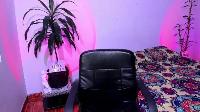 Image 12 of victoria_purple Stream on Chaturbate on 15 months ago