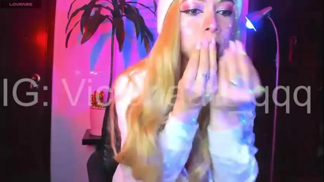 Image 8 of victoria_qq Stream on Chaturbate on 3 months ago