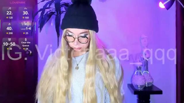 Image 7 of victoria_qq Stream on Chaturbate on 3 months ago