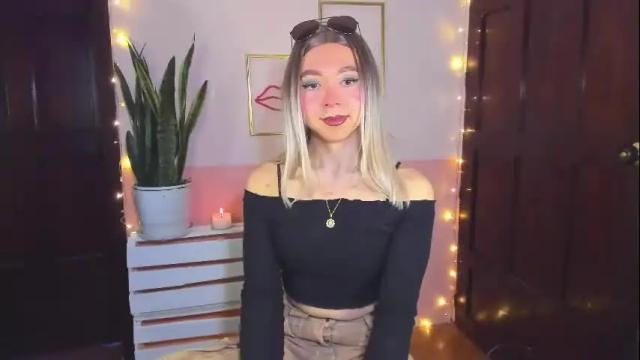 Image 10 of victoria_qq Stream on Chaturbate on 22 days ago