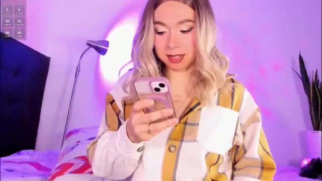 Image 2 of victoria_qq Stream on Chaturbate on 1 month ago