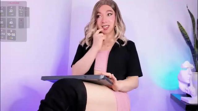 Image 7 of victoria_qq Stream on Chaturbate on 17 days ago