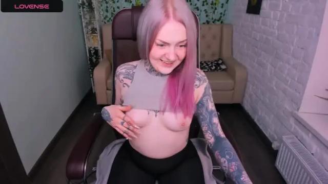 Image 12 of victoria_raccoon Stream on Chaturbate on 14 months ago