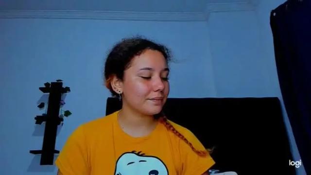 Image 6 of victoria_red01 Stream on Chaturbate on 18 months ago