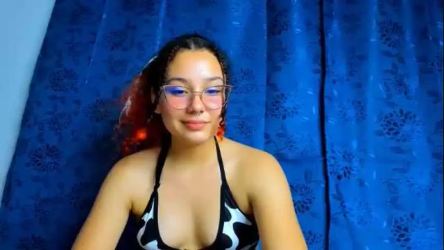Thumbnail 3, victoria_red01's Stream at Chaturbate, 14 months ago