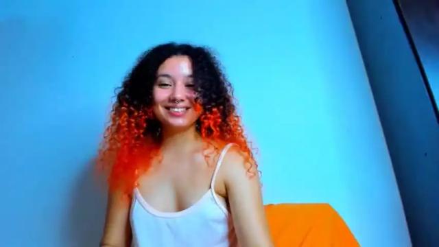 Image 7 of victoria_red01 Stream on Chaturbate on 19 months ago