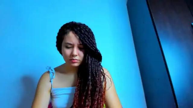 Image 3 of victoria_red01 Stream on Chaturbate on 13 months ago