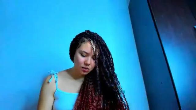Image 6 of victoria_red01 Stream on Chaturbate on 13 months ago