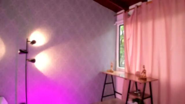 Image 10 of victoria_regia Stream on Chaturbate on 14 months ago