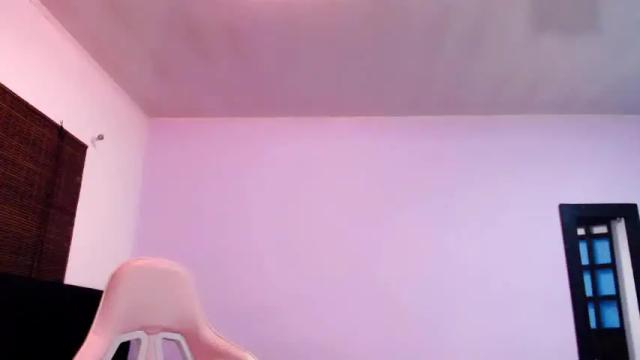 Image 12 of victoria_smile_ Stream on Chaturbate on 13 months ago