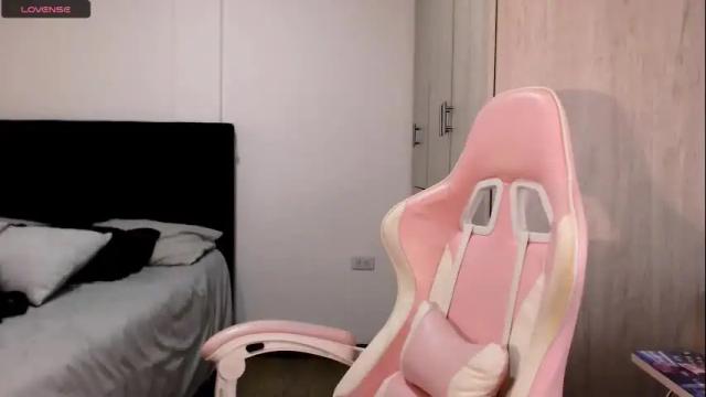 Image 4 of victoria_smile_ Stream on Chaturbate on 1 day ago