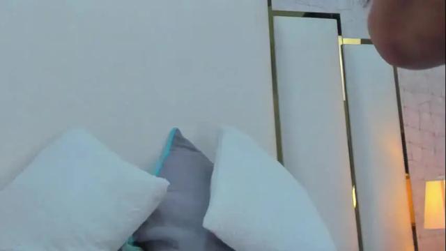 Image 2 of victoriaa_millers Stream on Chaturbate on 1 month ago