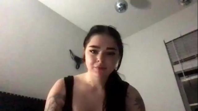 Image 2 of victoriaablackk Stream on Chaturbate on 18 months ago