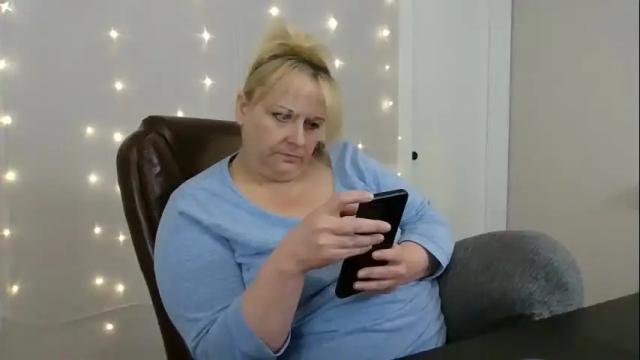 Image 12 of victoriaandjesse Stream on Chaturbate on 12 months ago