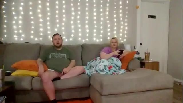 Thumbnail 1, victoriaandjesse's Stream at Chaturbate, 1 month ago