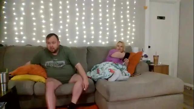 Image 8 of victoriaandjesse Stream on Chaturbate on 1 month ago