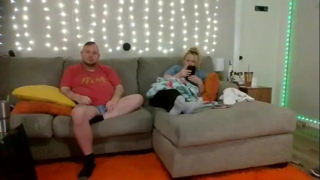 Thumbnail 1, victoriaandjesse's Stream at Chaturbate, 1 month ago