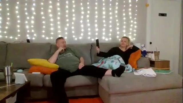 Image 6 of victoriaandjesse Stream on Chaturbate on 1 month ago