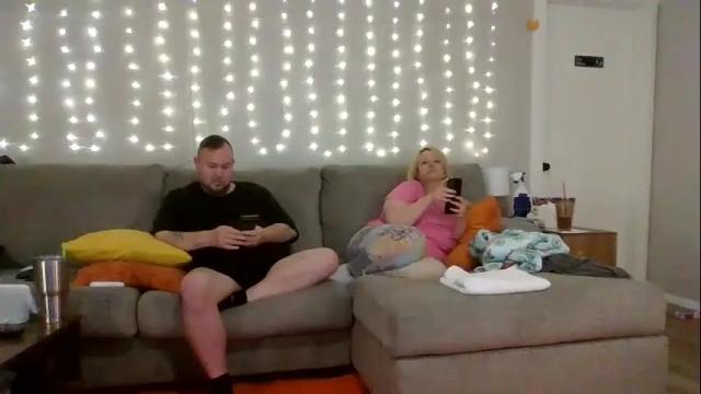 Image 6 of victoriaandjesse Stream on Chaturbate on 1 month ago