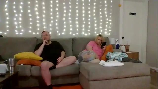 Image 7 of victoriaandjesse Stream on Chaturbate on 1 month ago