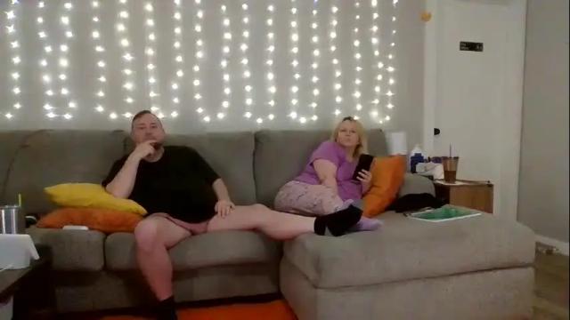 Image 7 of victoriaandjesse Stream on Chaturbate on 1 month ago