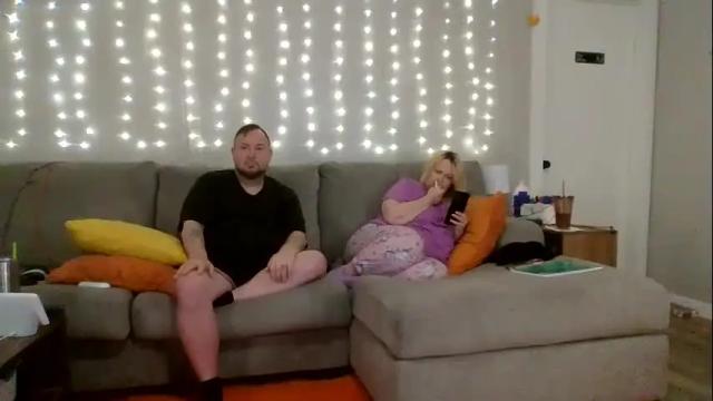 Thumbnail 3, victoriaandjesse's Stream at Chaturbate, 1 month ago