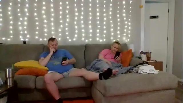 Image 11 of victoriaandjesse Stream on Chaturbate on 1 month ago