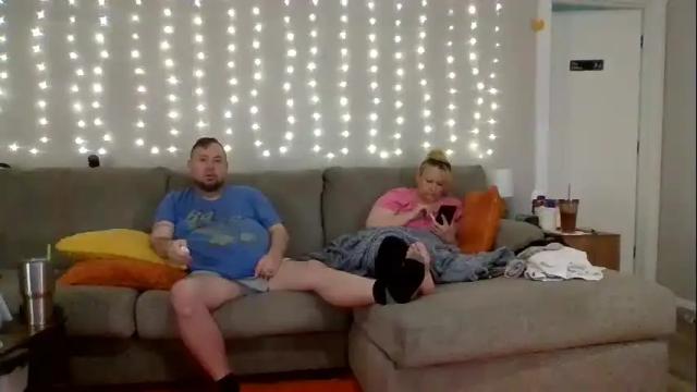 Image 8 of victoriaandjesse Stream on Chaturbate on 1 month ago