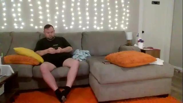 Image 3 of victoriaandjesse Stream on Chaturbate on 1 month ago
