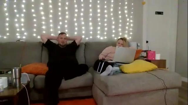 Image 11 of victoriaandjesse Stream on Chaturbate on 16 days ago