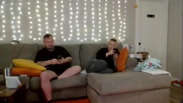 Image 12 of victoriaandjesse Stream on Chaturbate on 13 days ago