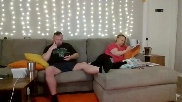 Image 6 of victoriaandjesse Stream on Chaturbate on 14 days ago