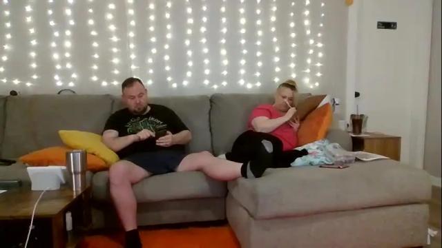Image 8 of victoriaandjesse Stream on Chaturbate on 14 days ago