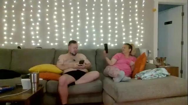 Image 6 of victoriaandjesse Stream on Chaturbate on 9 days ago