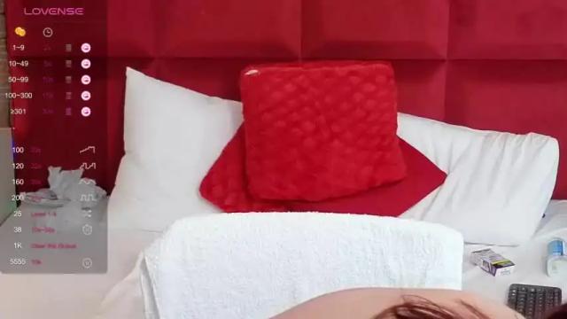 Image 7 of victoriacavalli Stream on Chaturbate on 18 months ago