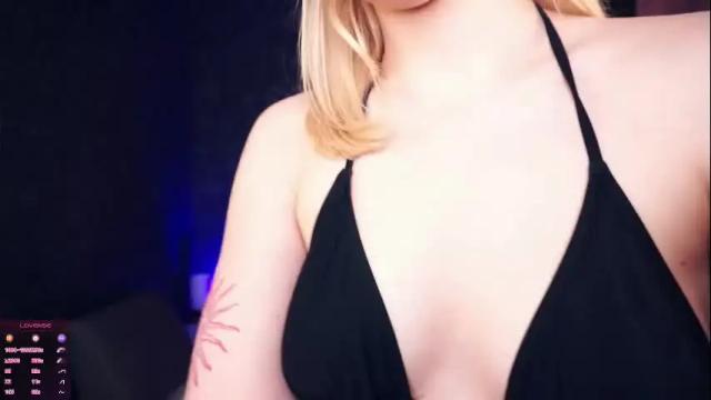 Image 10 of victoriadreamtt Stream on Chaturbate on 1 month ago