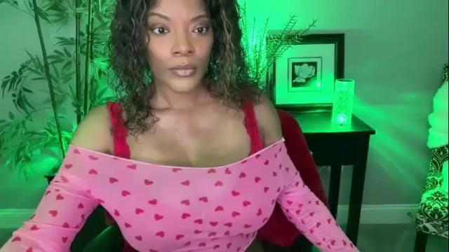 Image 3 of victoriagoldman Stream on Chaturbate on 2 months ago