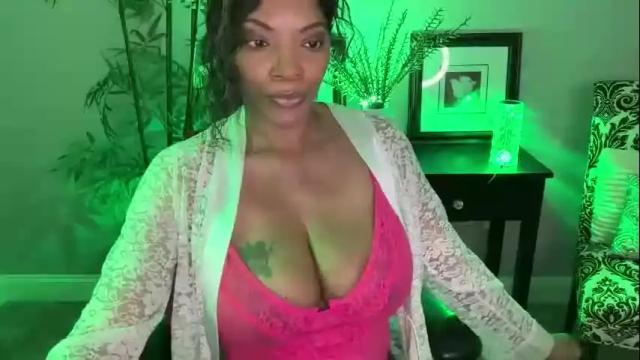 Image 12 of victoriagoldman Stream on Chaturbate on 21 days ago