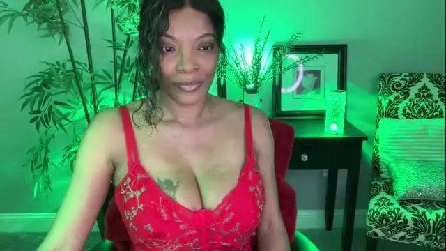 Image 8 of victoriagoldman Stream on Chaturbate on 13 days ago
