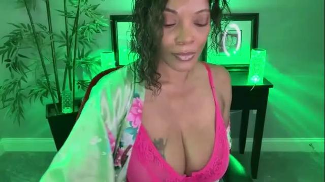 Image 12 of victoriagoldman Stream on Chaturbate on 3 months ago