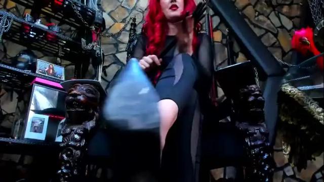 Image 4 of victoriaheller Stream on Chaturbate on 24 days ago