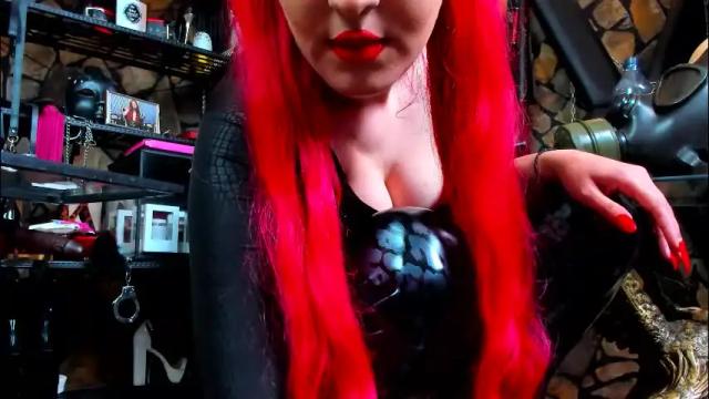 Image 8 of victoriaheller Stream on Chaturbate on 1 month ago