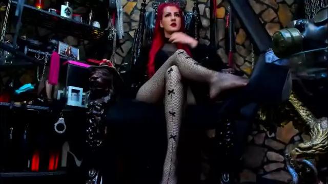 Image 7 of victoriaheller Stream on Chaturbate on 23 days ago
