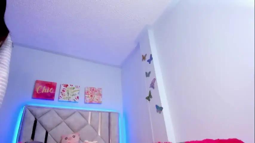 victorialarson1 Chaturbate