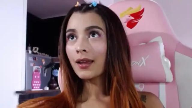 Image 12 of victorialavig1 Stream on Chaturbate on 18 months ago