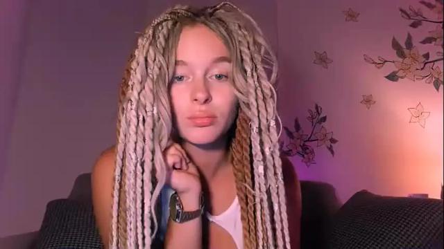Image 3 of victoriande Stream on Chaturbate on 10 days ago